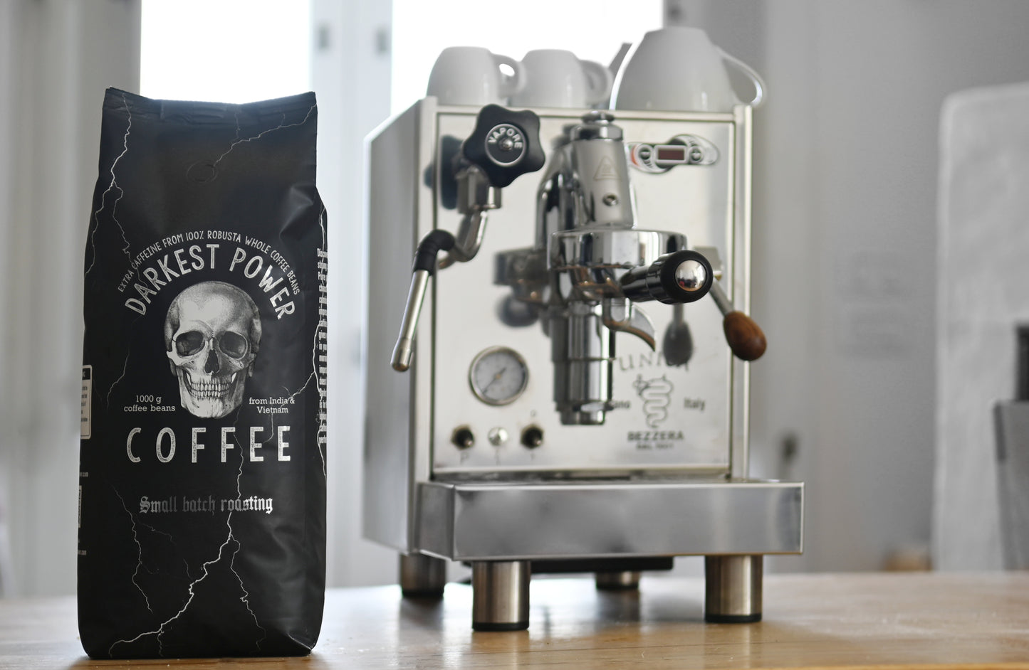 Zrnková káva Darkest Power | Espresso 100% Robusta | hodně kofeinu, málo kyselin (1000g)
