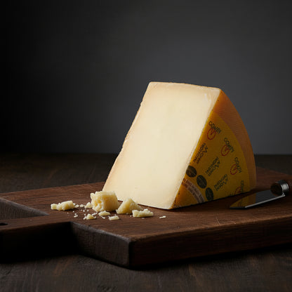 Asiago Pressato DOP - mladý polotvrdý kravský sýr (od 100g)