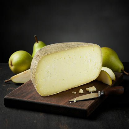 Pecorino di Pera - ovčí zrající tvrdý sýr s hruškou (od 100g)