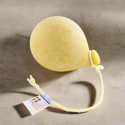 Caciocavallo – kravský vyzrálý sýr (od 100g)