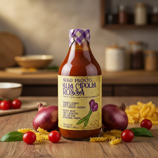 Sugo Pronto alla Cipolla Rossa – italská rajčatová omáčka s červenou cibulí z Tropey (380g)